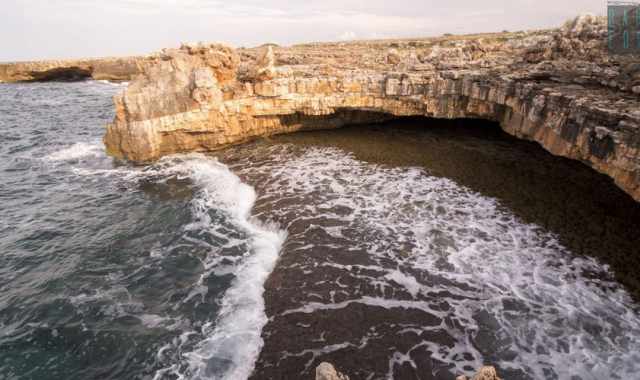 Grotte marine e spiaggette isolate:  la costa selvaggia e nascosta a sud di Polignano